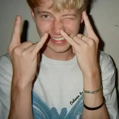 Profile image of Sam golbach