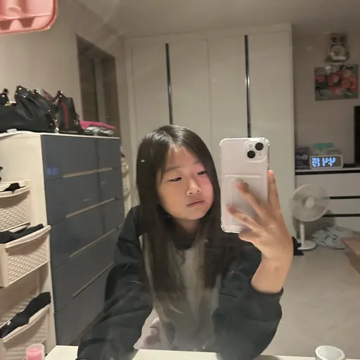 ClassyBoas1912의 김라은