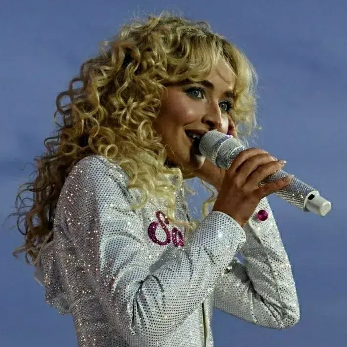 RoastBlow5460의 Sabrina Carpenter