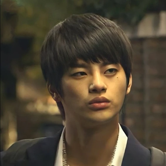 윤윤재