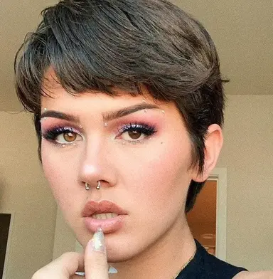 Profile image of Chloe Vance