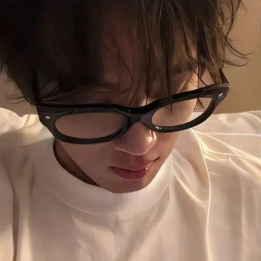 Babydontsayno의 이동혁