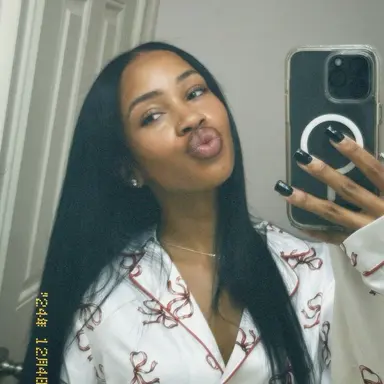 Profile image of Zieah