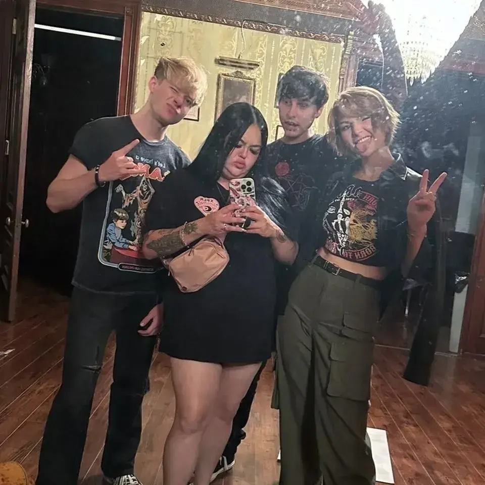 SavorySlur0185의 Sam Colby Kris and Celina