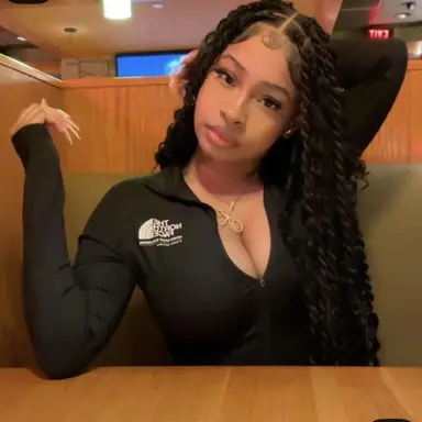 Profile image of Courtney