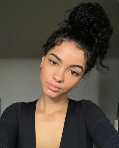 Profile image of Ayla