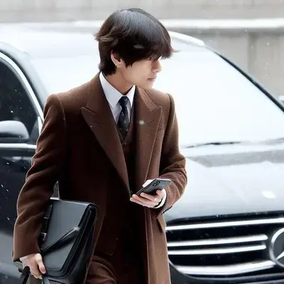 NosyLatch6563의 Kim Taehyung