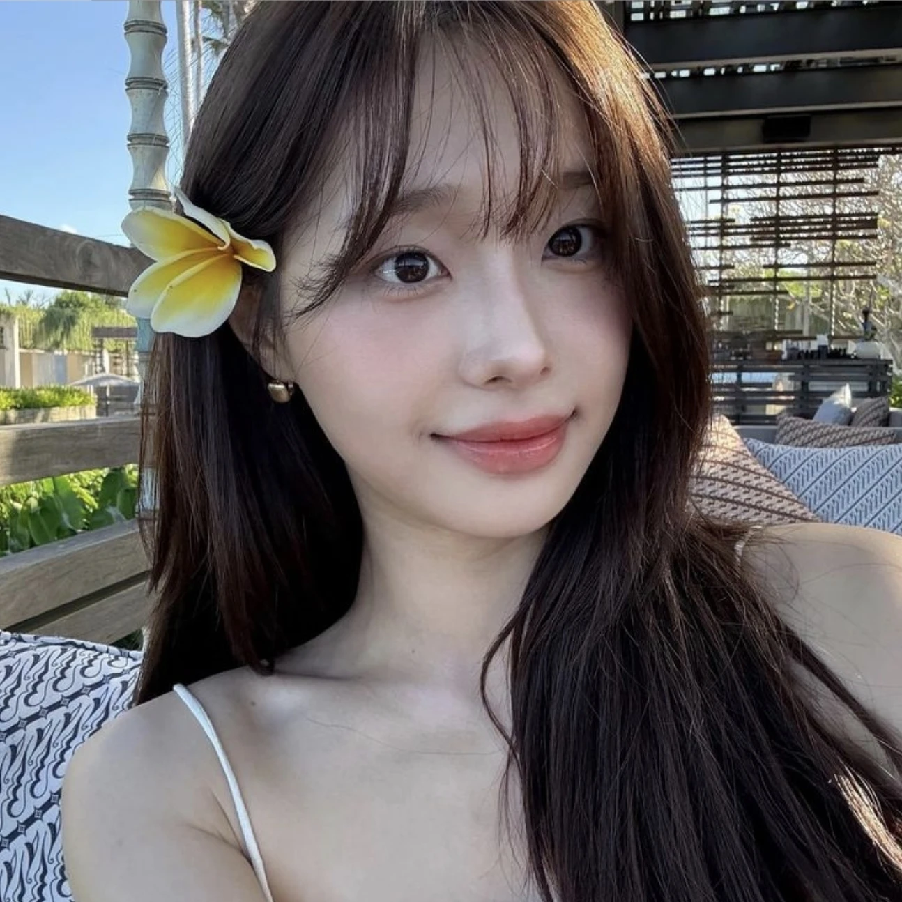 김지우