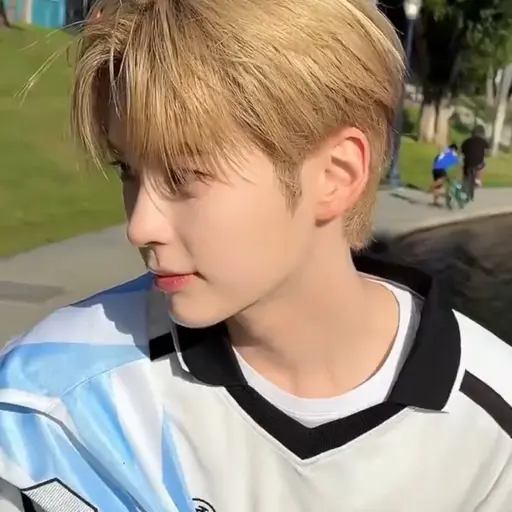 _vzwix_의 성한빈