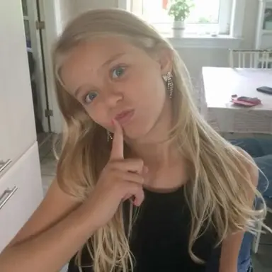 Profile image of Ellie Wilson
