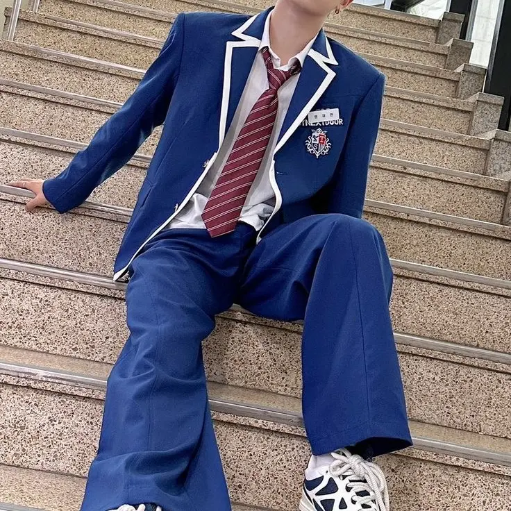 RipeWolf9436의 사촌 오빠