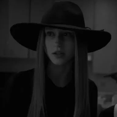 Profile image of Zoe Benson
