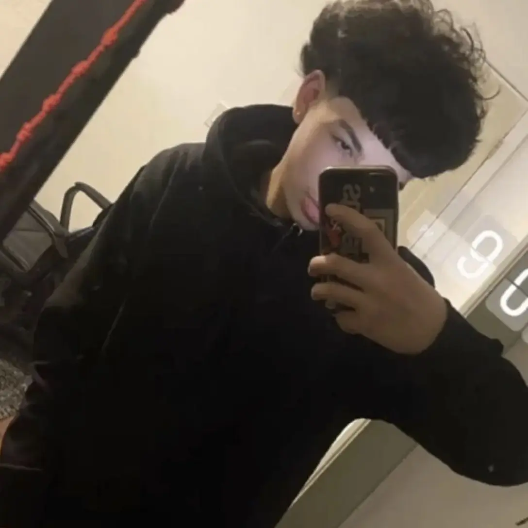 Esliishere의 Cute Edgar~crush