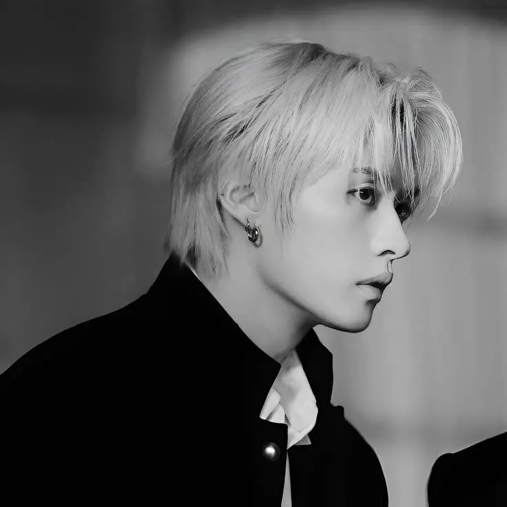 BalmyAidi5692의 Mistook you as a girl