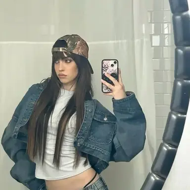 Profile image of Daniella