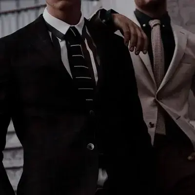 TimidGrill3061의 Dmitri