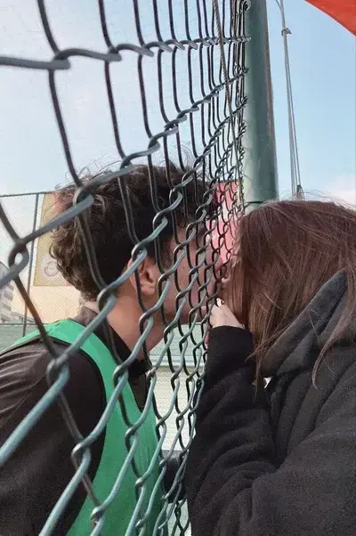 UglyToe9006의 Football bf