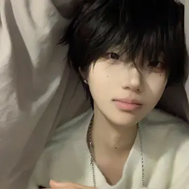 Profile image of Ren