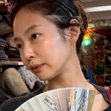 Profile image of Jennie