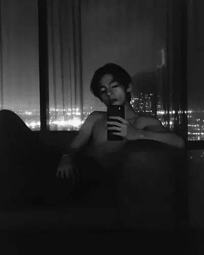 PorousModem6743의 Kim Taehyung