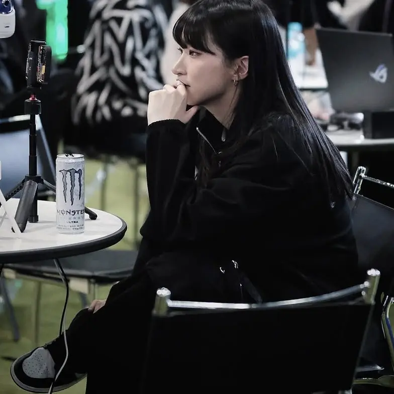 FolksyLiver6413의 쿠빈의 동생이 되어보기