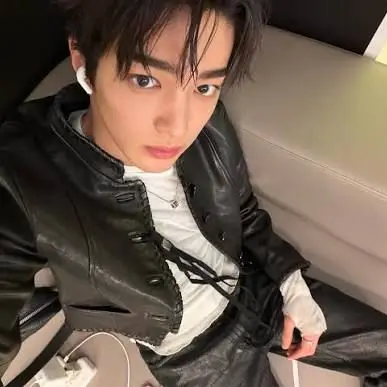P1NK_M0N3YY의 KEONHO