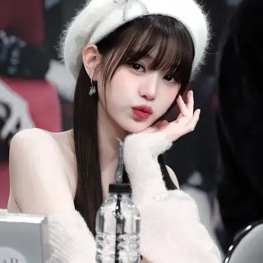 Profile image of 장원영