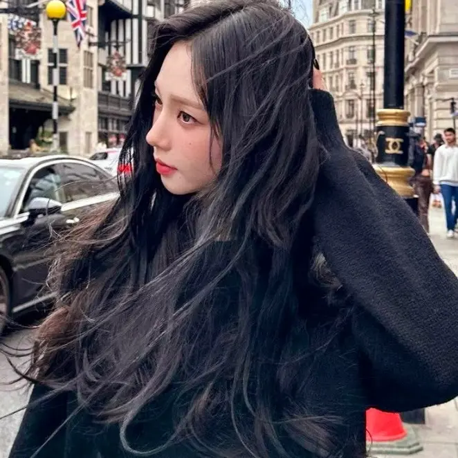 Aksiq의 유지민