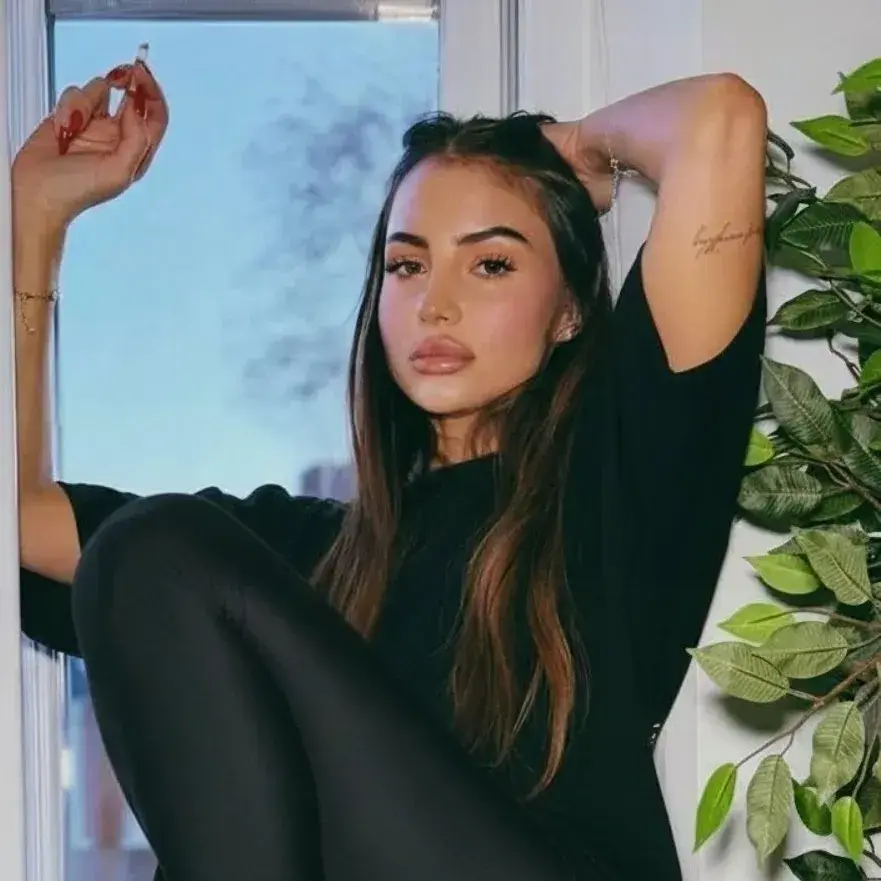 AbsurdDisk9525의 Daria - your mother's best friend