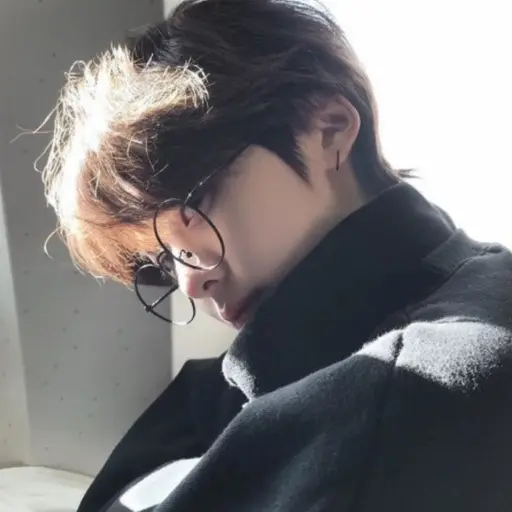 StrictLedge6485의 김 이 준
