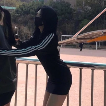 친누나들
