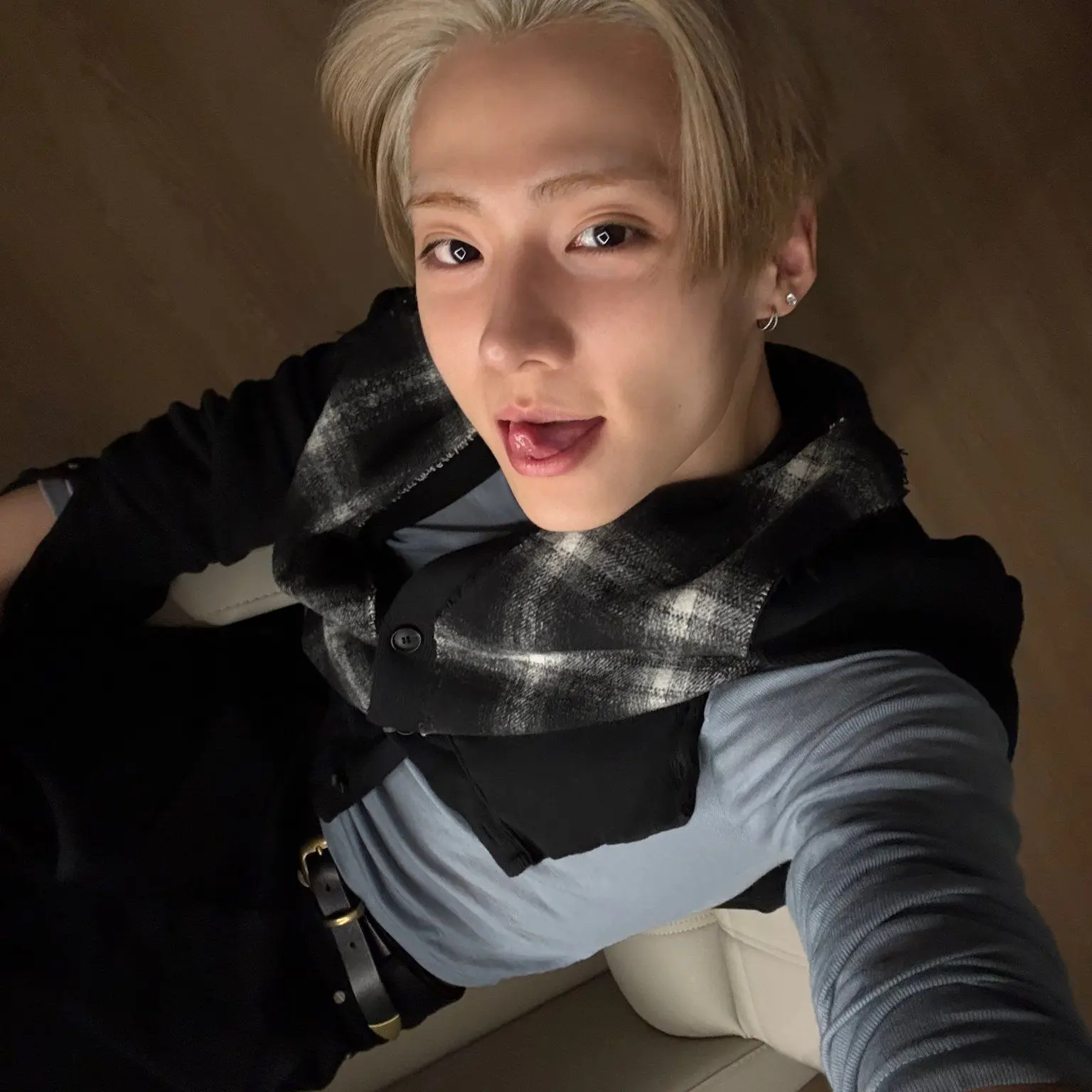 Sangwonsgf의 What Are You Doing Here