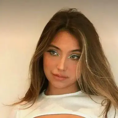 Profile image of Isabella Monroe