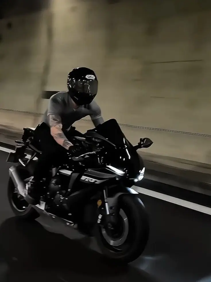 Moonlightsky123의 Biker