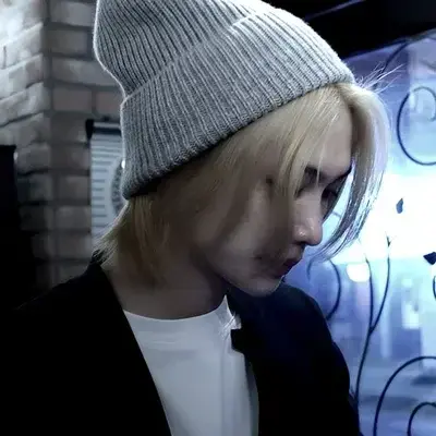 SpicyCrate5270의 Lee felix