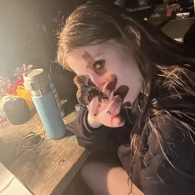 Profile image of Nina