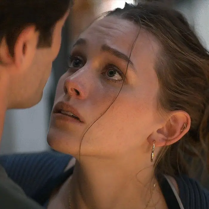 JOEGOLDBERG의 Love Quinn