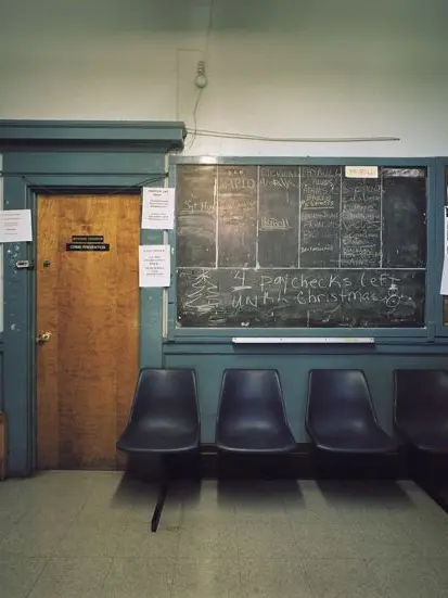 livingdeadboy의 'Delinquents' in station.