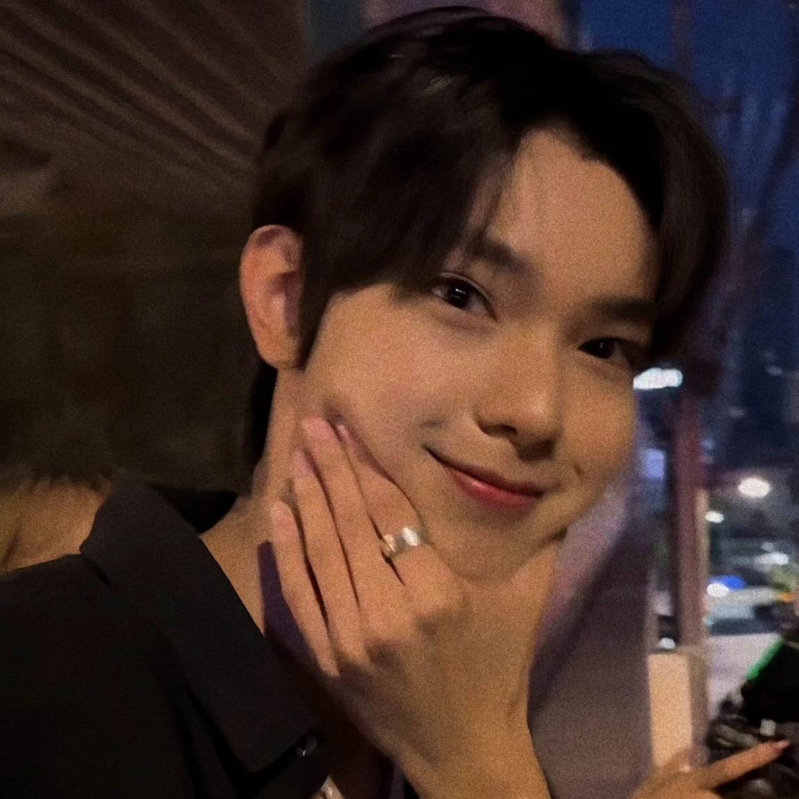 최립우