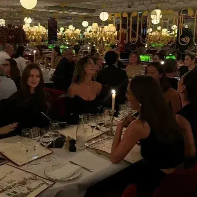 GreasyBaiji2949의 Family Dinner