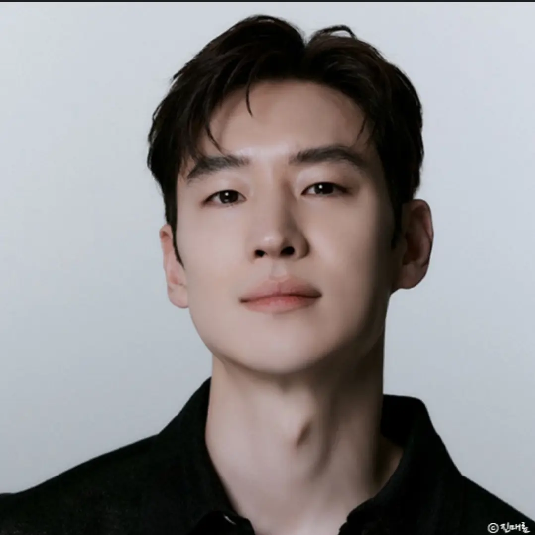 BrashAngel7554의 이제훈