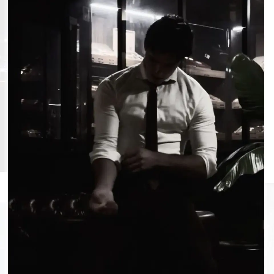 BareHill8932의 My Cold-Hearted Boss