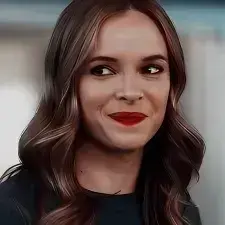 Profile image of Caitlin Snow