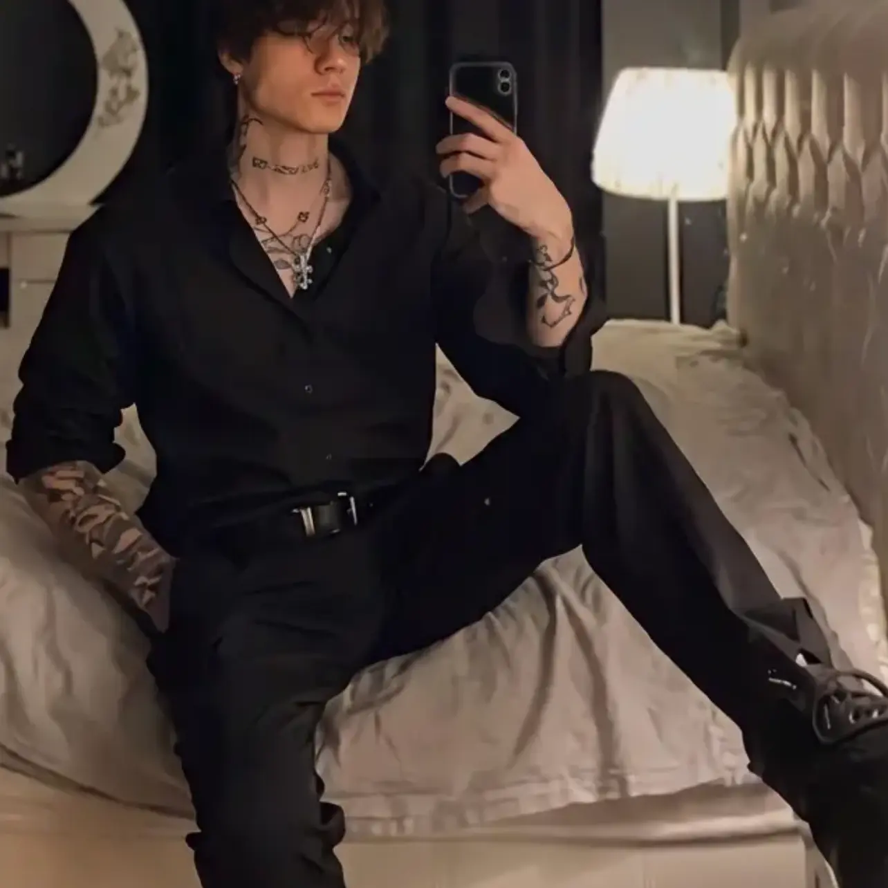 RoomyPatio9504의 Your best friend found your private room