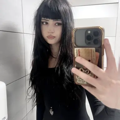 Profile image of Alexi