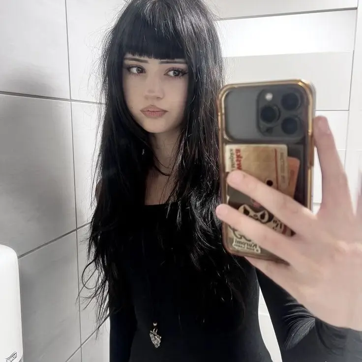 crazyyyliv의 ғʀɪᴇɴᴅ ɢʀᴏᴜᴘ!