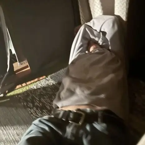 hiimthegoat의 Drunk at His Door
