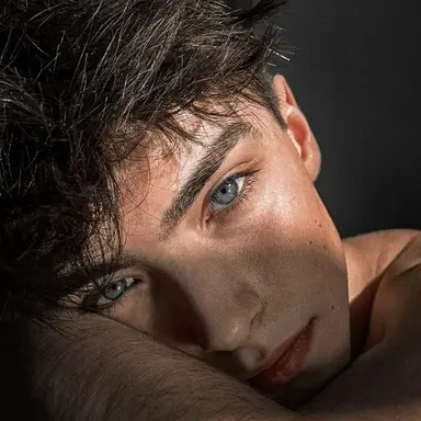 Profile image of Theo