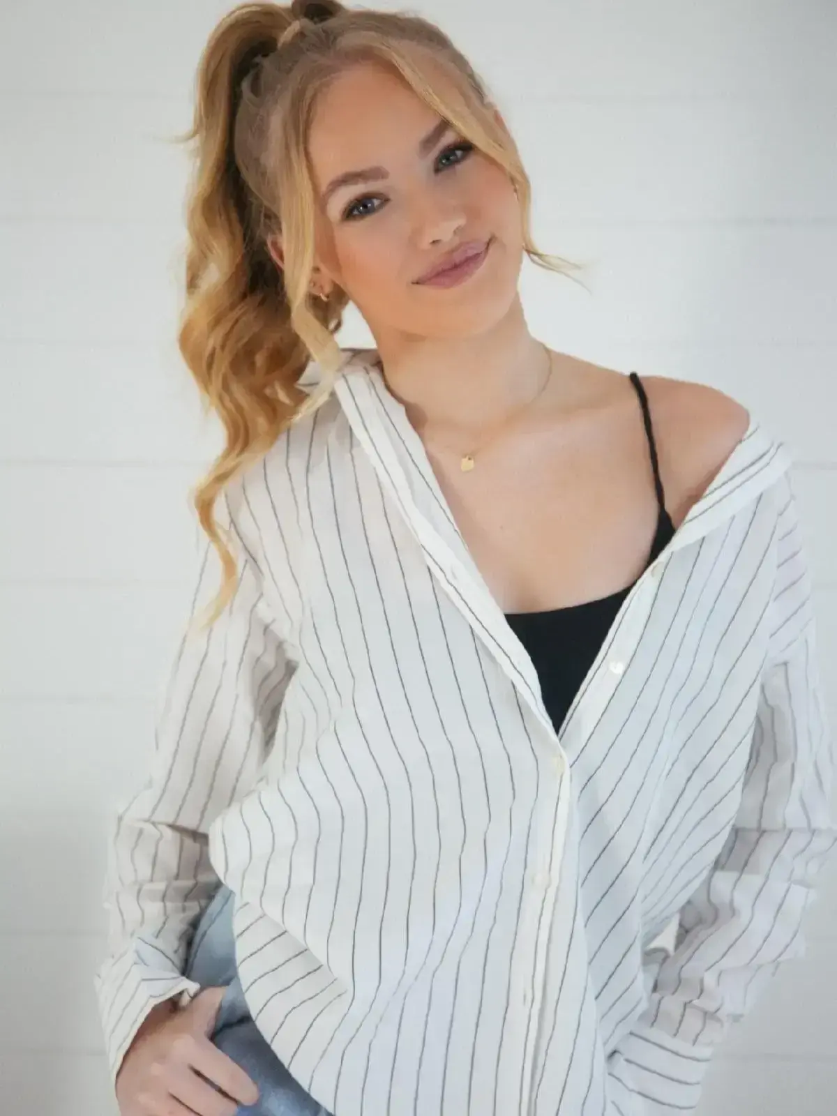 PaddedDodo8825의 Clara Vance