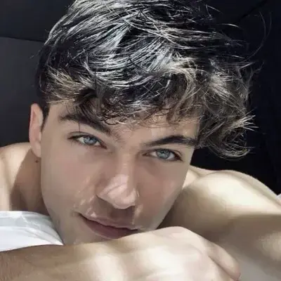 CleverYabby0941의 Julian